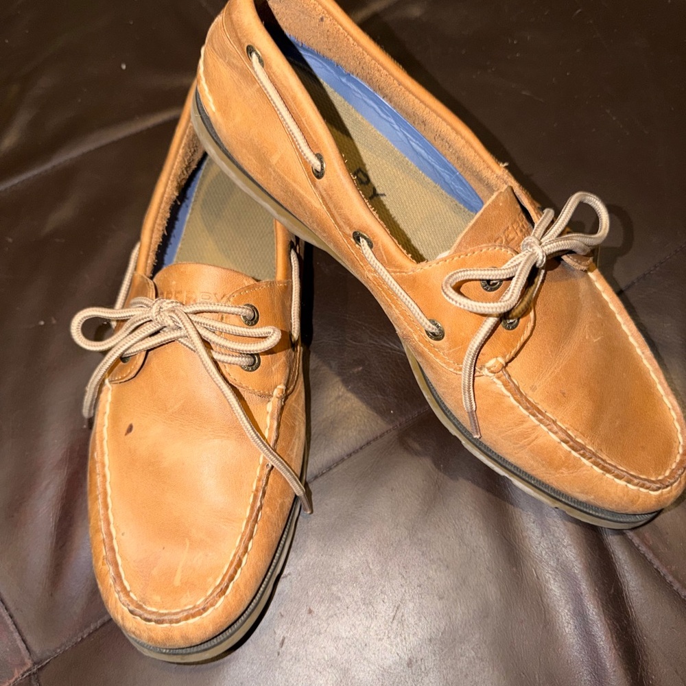 Sperry Men's Tan Leather Boat Shoes with Rope Laces